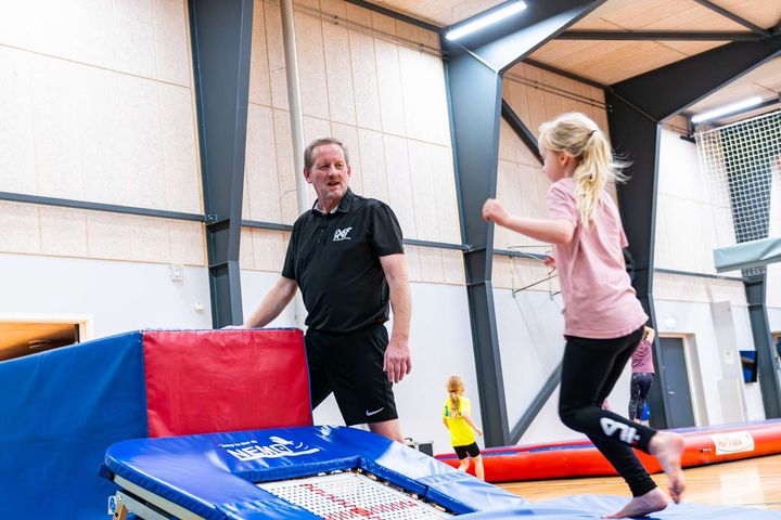 Vinderen af prisen sidste år: Niels Bojsen Kjær fra Ribe Gymnastik Forening.