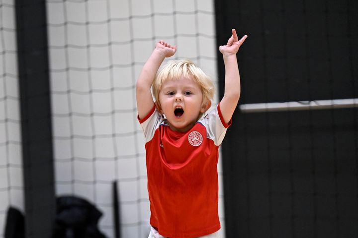 Fremgangen skyldes en kombination af skræddersyede tilbud, fokus på leg og basale færdigheder og involvering af forældre.