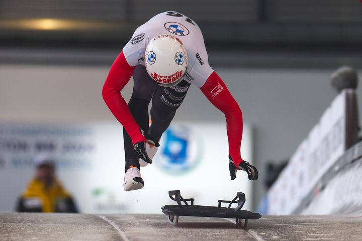 Rasmus Vestergård Johansen på sin hurtige slæde i jagt på OL-kvalifikation.