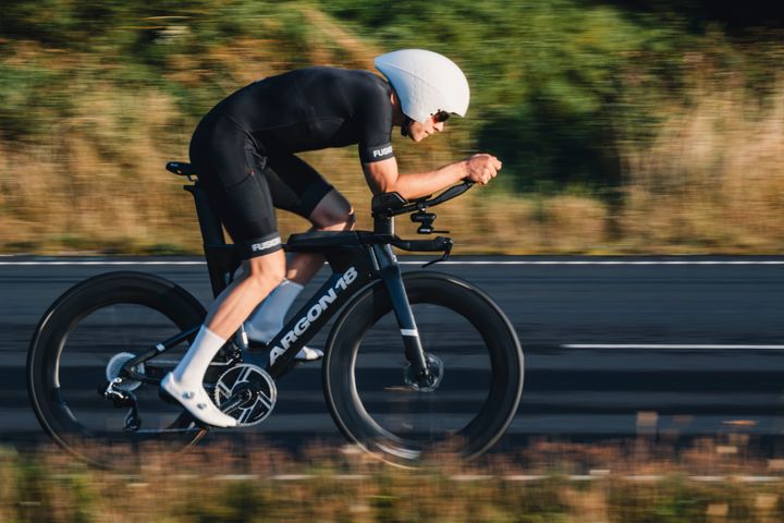 Tidligere olympisk guldvinder Morten Falk Jørgensen har skiftet Guldfireren ud med enkeltstarten i cyklen.