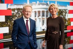 Cecilie Beck og Poul-Erik Skammelsen er værter på 'Magtskifte i USA: Trump i Det Hvide Hus' mandag 20. januar. (Foto: TV 2)