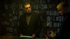 Jakob Cedergren og Marco Ilsø i 'Fristelsen'. (Foto: Per Arnesen/TV 2).