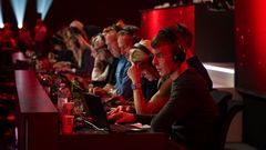 Kendte danskere sad klar ved telefonerne til at tage imod donationer til aftenens indsamlingsshow.