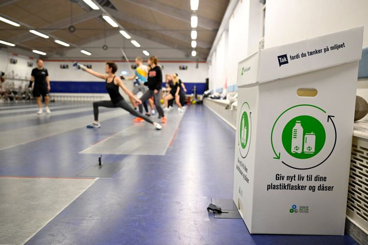 Mere end 250 idrætsforeninger er en del af Join2Recycle, og over 1.000 pantbokse er uddelt i hele landet.