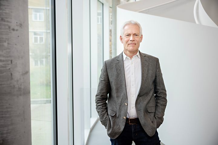 - En klog investering i både liv og livskvalitet, siger Jesper Fisker, adm. direktør i Kræftens Bekæmpelse, om regeringens forslag om rygestopmedicin og rådgivning.