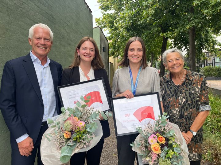 Adm. direktør i Kræftens Bekæmpelse, Jesper Fisker, Fena Ochs, Sigrun Thorsteinsdottir og formand i Kræftens Bekæmpelse, Helen Bernt Andersen.