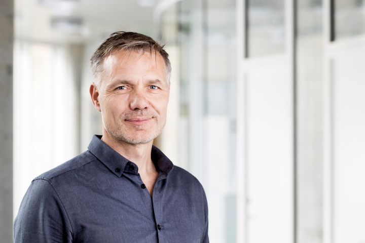 Hvis man ikke ved, hvor meget alkohol, der er for meget, kan man måske have et sundhedsskadeligt alkoholforbrug uden at vide det, siger Peter Dalum, der er projektchef hos Kræftens Bekæmpelse.