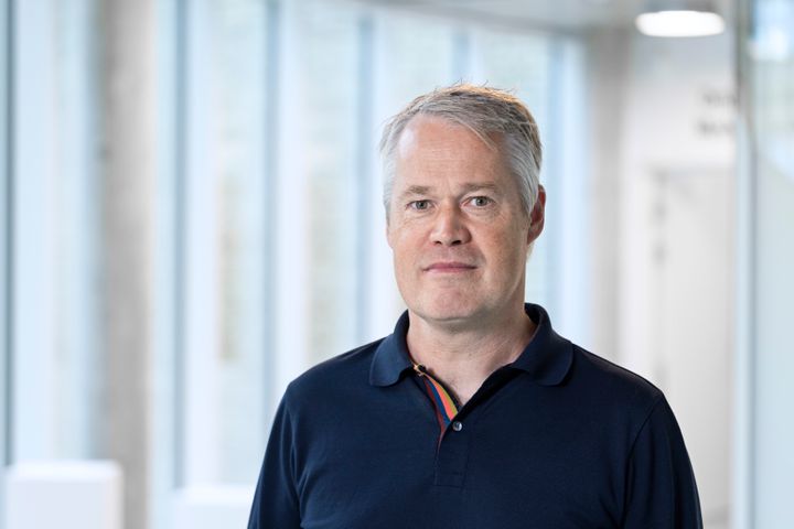 Professor Niels Mailand forsker i, hvordan vores arvemasse beskyttes mod skader, der kan føre til kræft og andre sygdomme.