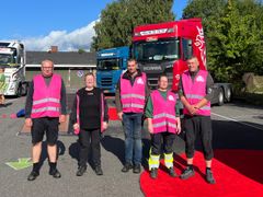 De lokale chauffører, der deltog med lastbil ved Lastbilkaravanen i Ringsted. Fra højre: Jonas Dalholt fra JH Packman, Julie Pedersen fra Ancotrans, Thomas Kristoffersen fra TOR Udlejning ApS, Tine Nielsen fra Stokholm Transport og René Nielsen fra Dalmose Vognmandsforretning.