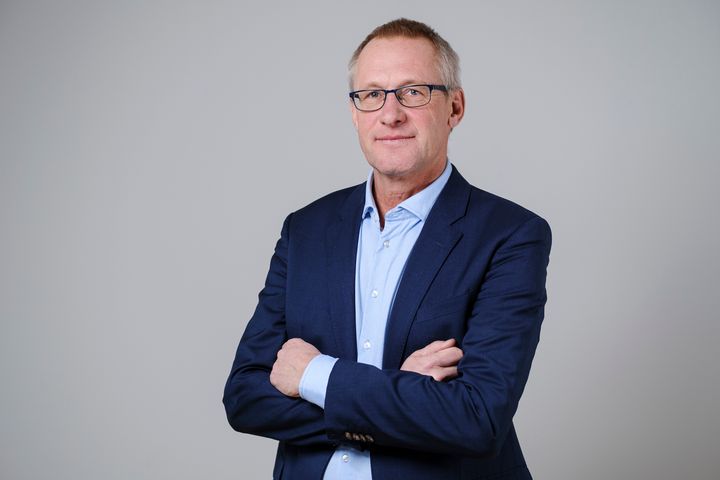 Dansk Fjernvarme peger på, at fjernvarme allerede er den oplagte erstatning til udfasning af gassen i rumopvarmning i Danmark. Lad fjernvarmen udfase gassen, siger Kim Mortensen, direktør i Dansk Fjernvarme.