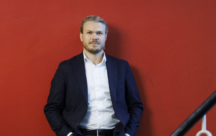 Områdechef for CCUS i Dansk Fjernvarme, Jannick Buhl, ærger sig over, at kun én byder ender med at modtager tilskud fra statens milliardstore CCS-pulje. Resultatet af udbuddet betyder, at det bliver sværere at nå Danmarks 2030-mål, udtaler han.