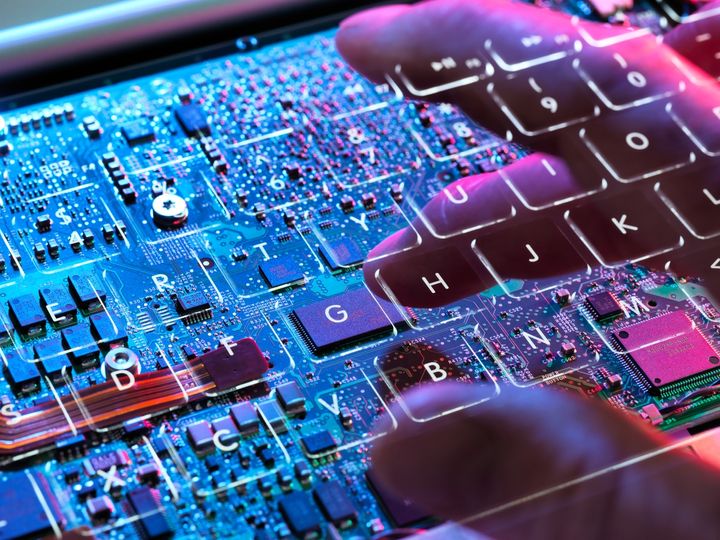 Kunstig intelligens bliver et nyt kraftfuldt værktøj for it-kriminelle, advarer Ingeniørforeningen IDA.