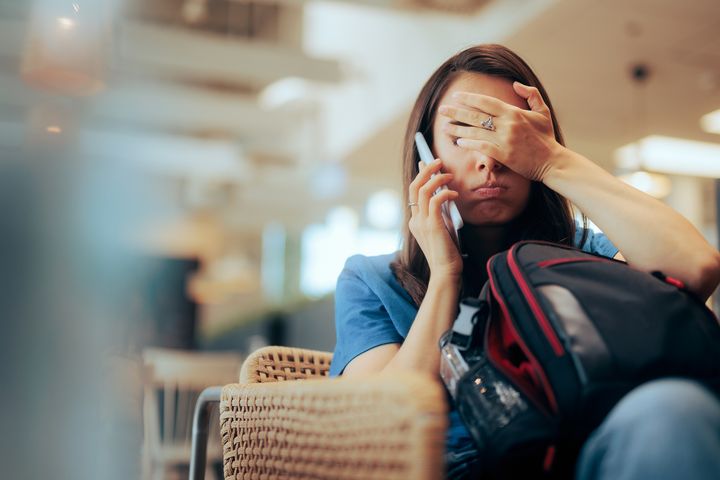 Flere end hver anden erhvervsaktive dansker er tilgængelige for deres arbejdsplads i sommerferien, og omtrent hver femte tjekker mails, tekstbeskeder og besvarer opkald dagligt.
