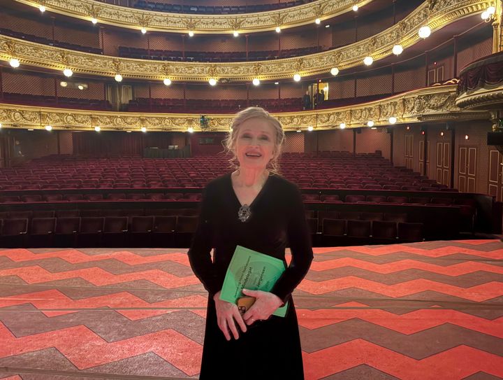 Bodil Jørgensen på Gamle Scene efter Henri Nathansens 'Indenfor murene' som Sara Levin