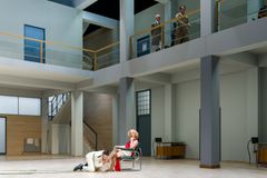 Poppeas kroning. Foto: Theater Basel/Ingo Höhn