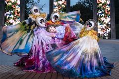 Laura Skjoldborg og dansere i Snedronningen