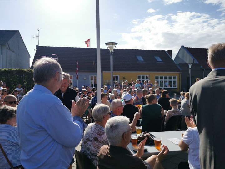 Der var fest, flag og musik, da dommerkomitéen til Årets Landsby 2023 ankom til Borris