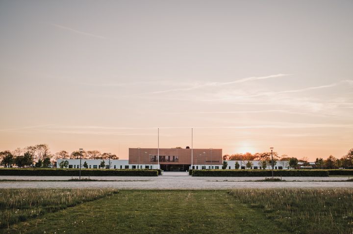 På valgaftenen danner Varde Rådhus ramme om en valgcafé, hvor de opstillede kandidater, partierne og pressen kan følge valgresultaterne.