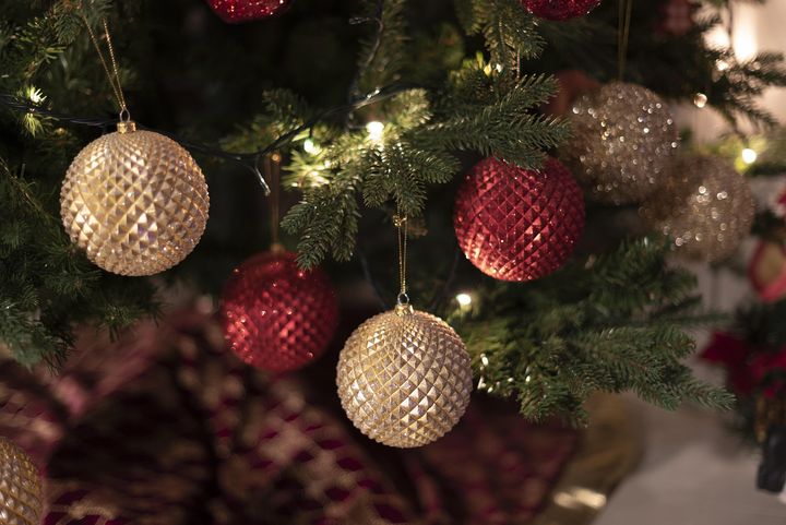 I 2025 søgte mere end 23.000 familier julehjælp hos Blå Kors Danmark. Foto: Pixabay.