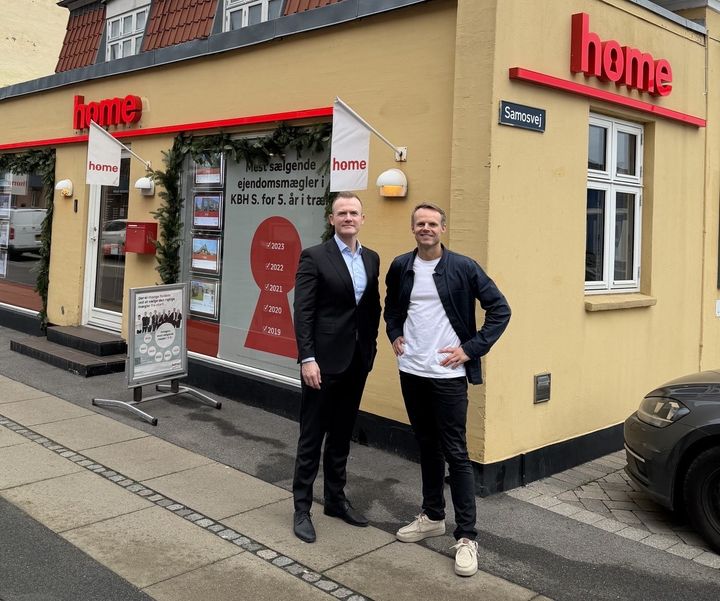 Torben S. Hansen til højre sammen med homes CEO Martin Wiesener foran home Amager på Kastrupvej, der bliver opgraderet og omdrejningspunkt i det nye setup.