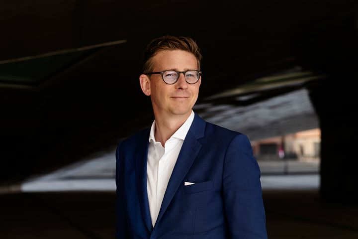 Karsten Lauritzen glæder sig over dagens aftale for flyvelederne. Foto: Sif Meincke