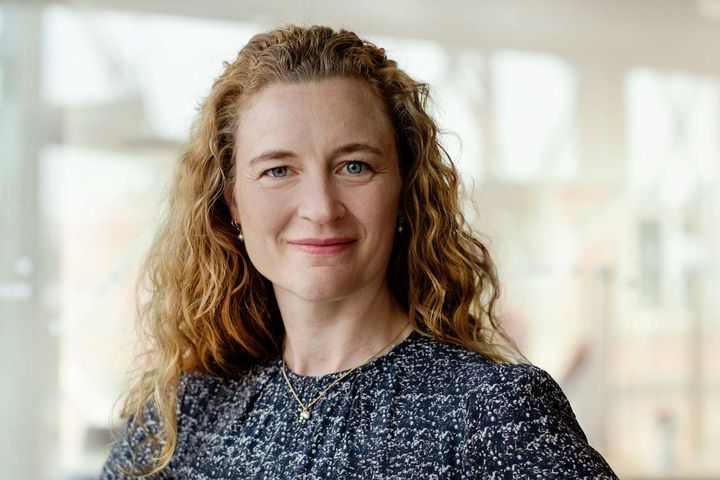 Indtil torsdag i denne uge er en delegation fra Mykolaiv på besøg hos blandt andre vicedirektør Marie Gad i Dansk Industri (DI) og veterancentre i Danmark. DI har ansat to ukrainske medarbejdere, der med udgangspunkt i veterancentret i Mykolaiv skal få krigsveteraner i job, og de er i Danmark for at blive inspireret og lægge planer. Det er muligt for journalister at interviewe den ukrainske delegation under opholdet.