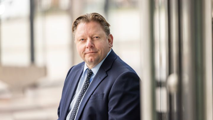 Underdirektør og chef for samfundssikkerhed og beredskab i Dansk Industri (DI) Rasmus Anderskouv. Foto: Bürojantzen.
