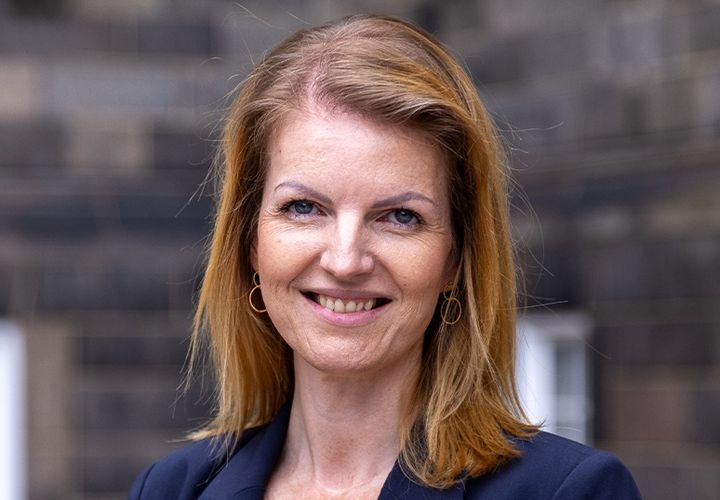 "Jeg er glad og stolt over at blive en del af Dansk Industri og over at skulle lede arbejdet med nogle af de vigtigste dagsordener for dansk erhvervsliv," siger Lisbeth Damgaard Gøtzsche, ny chef for Arbejdsmarkedspolitik i DI.