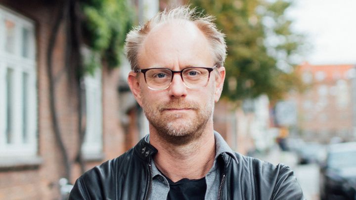 Det kan ende meget alvorligt, hvis man ikke får opdateret sine systemer i en fart, lyder det fra Jeppe Engell, DI's ekspert i cybersikkerhed.