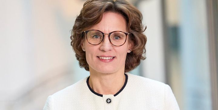 Svenske Jessika Roswall, EU’s kommissær for miljø, vand og cirkulær økonomi vil fremlægge strategien, der skal gøre Europa mere modstandsdygtig, når det kommer til udfordringer med vand.