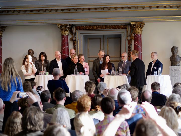 En uge inden valget samlede DANVA og Danske Vandværker partierne til at debattere, hvordan man beskytter det grundvand, hvor fra drikkevandet indvindet.