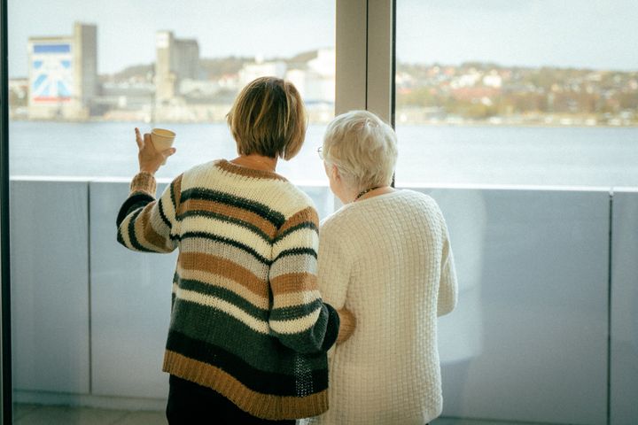 Maskering er en kærlig og omsorgsfuld strategi, men det bliver enormt krævende for de pårørende, når sygdommen bliver fremskreden.