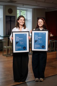 Anna Lucia Helin og Zuzanna Szewczyńska, nyuddannede cand.merc.jur. fra CBS og vindere af Djøfs specialepris 2025
