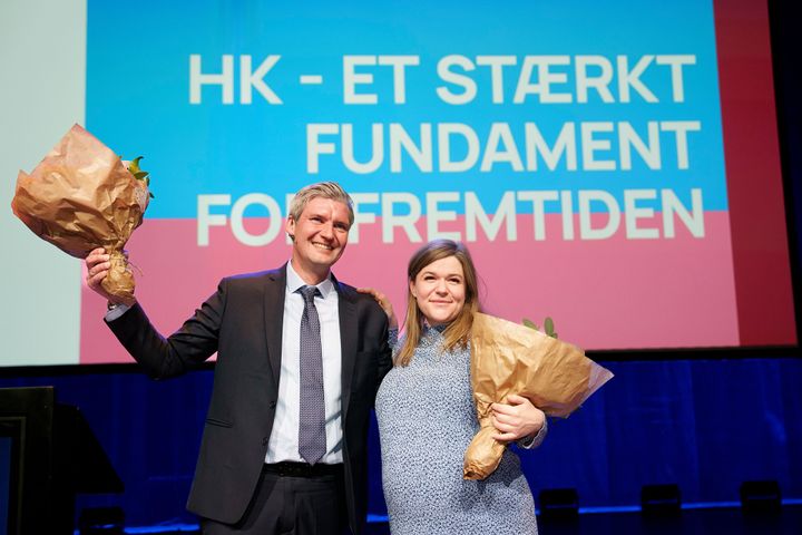 Nyvalgt forbundsformand Mads Samsing og forbundsnæstformand Sofie Berg Axelsen ved HK kongres 2025