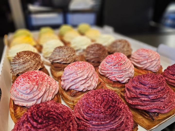 Coop har lanceret en ny serie af fastelavnsboller med seks varianter.