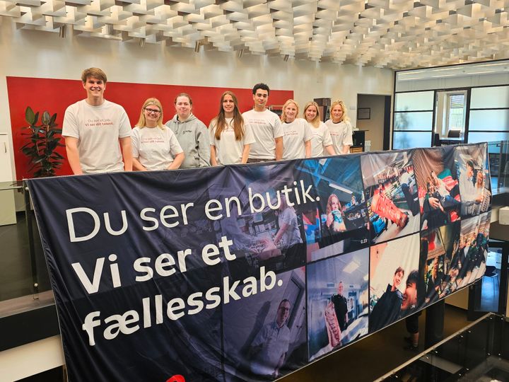 Ungerådsmedlemmer 2025/2026 og Coops Ungeminister Amalie (t.h.)