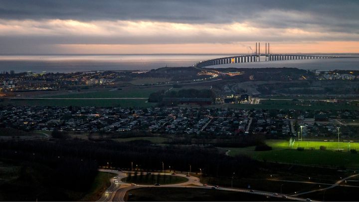 Antallet af personrejser med Øresundstog over Øresundsbron fortsætter med at vokse kraftigt, viser Øresundsindex/Trafikstatistik.