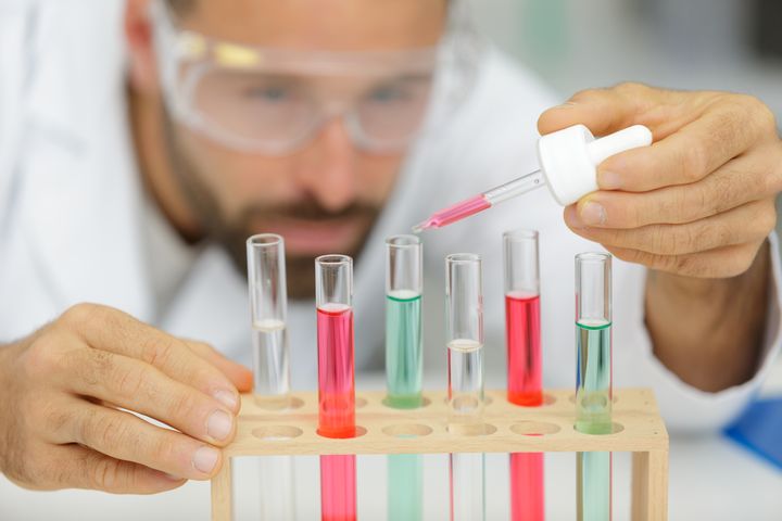 "Fremtidens gennembrud starter med den grundlagsskabende forskning, men der er langt til et færdigt produkt. Derfor er det helt afgørende, at vi prioriterer investeringer i universiteterne og styrker koblingen mellem forskningsmiljøer, hospitaler og virksomheder" siger Ida Sofie Jensen, Koncernchef i Lif.