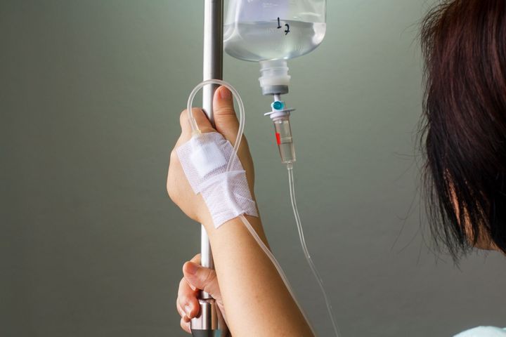 "Vi oplever, at Medicinrådet har en alt for restriktiv tilgang i sine vurderinger, og at hensyn til økonomi og usikkerhed om størrelsen af lægemidlets effekt alt for ofte bruges som årsag til blankt at afvise nye lægemidler,” siger Louise Broe, politisk chef for sygehusmedicin i Lif.