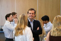 Studerende bliver klogere på AI og bæredygtighed hos PwC's Summer Academy