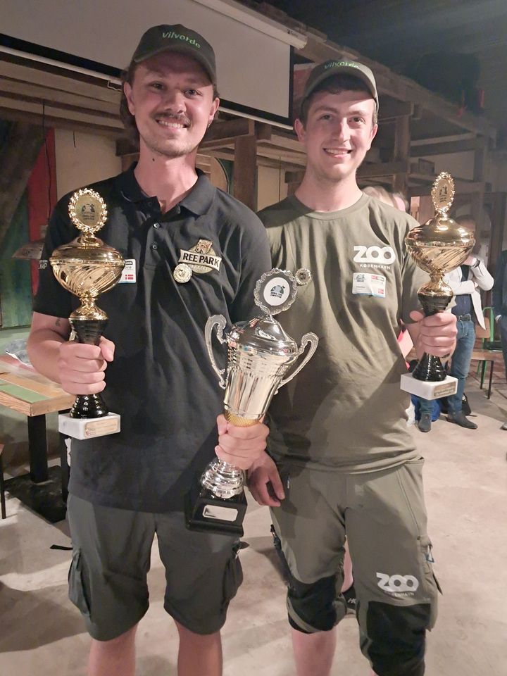 1. pladsen i Animal Care Competition gik til Sebastians Thorvaldsen fra Zoologisk Have København og Mathias Christian Petersen fra Ree Park Safari.
