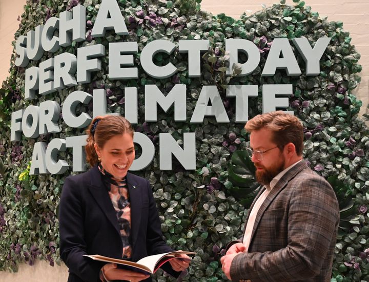 Europaminister Marie Bjerre og AKKC-direktør Nicolaj Holm (2)