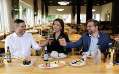 Michel Lycoops, Jhen Cortez og Nicolaj Holm i Restaurant um