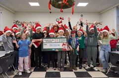 Salling Group overrækker donation til Julemærkehjemmene