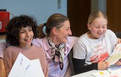 Det er grinene, krammene og trygheden, der betyder allermest for børnene.