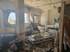 En hospitalsstue efter angreb på Nasser Hospital i det sydlige gaza i marts 2024