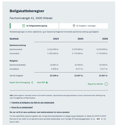 Billede af en boligskatteberegner en adresse i Hillerød, der viser skatter for årene 2024-2026 baseret på ejendomsvurderinger og grundværdi.